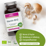 Eine Flasche gse.organic.supplements Vitamin B12 Compact (Bio) steht auf einer weißen Fläche neben drei braunen Shiitake-Pilzen. Diese vegane, glutenfreie und laktosefreie Formel unterstützt die Nerven, die Gesundheit des Blutes und die Energie.