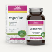 Abgebildet sind eine Flasche und eine Schachtel gse.organic.supplements VeganPlus (Bio). Die bio-zertifizierte Verpackung weist darauf hin, dass das Produkt biologisch ist, die vegane Ernährung mit Mikronährstoffen unterstützt und gluten- und laktosefrei ist.